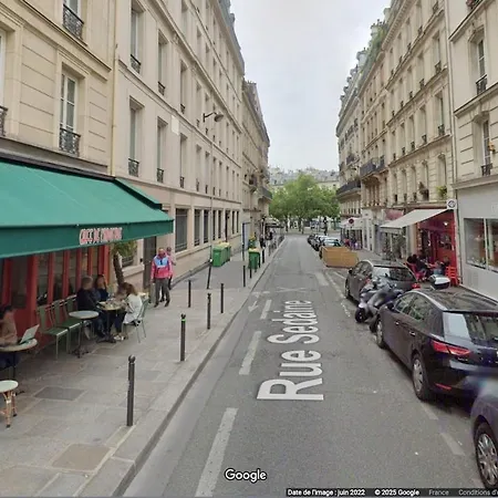 Le Grand Marais Metro Lines 1, 5, 8 Apartment