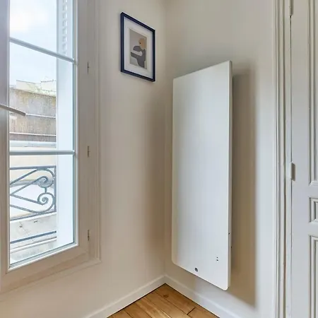 Apartment Le Grand Marais Metro Lines 1, 5, 8 *